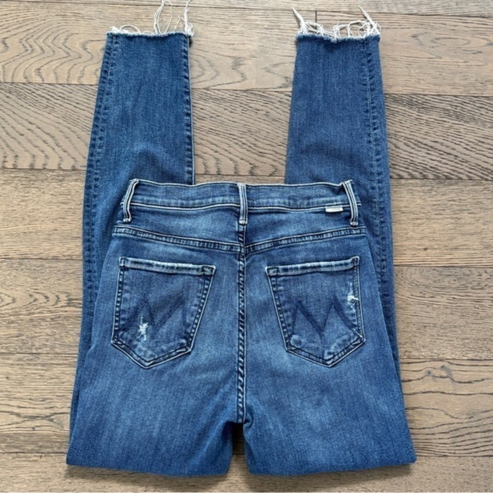 MOTHER The Swooner Distressed Ankle Fray Skinny Jeans